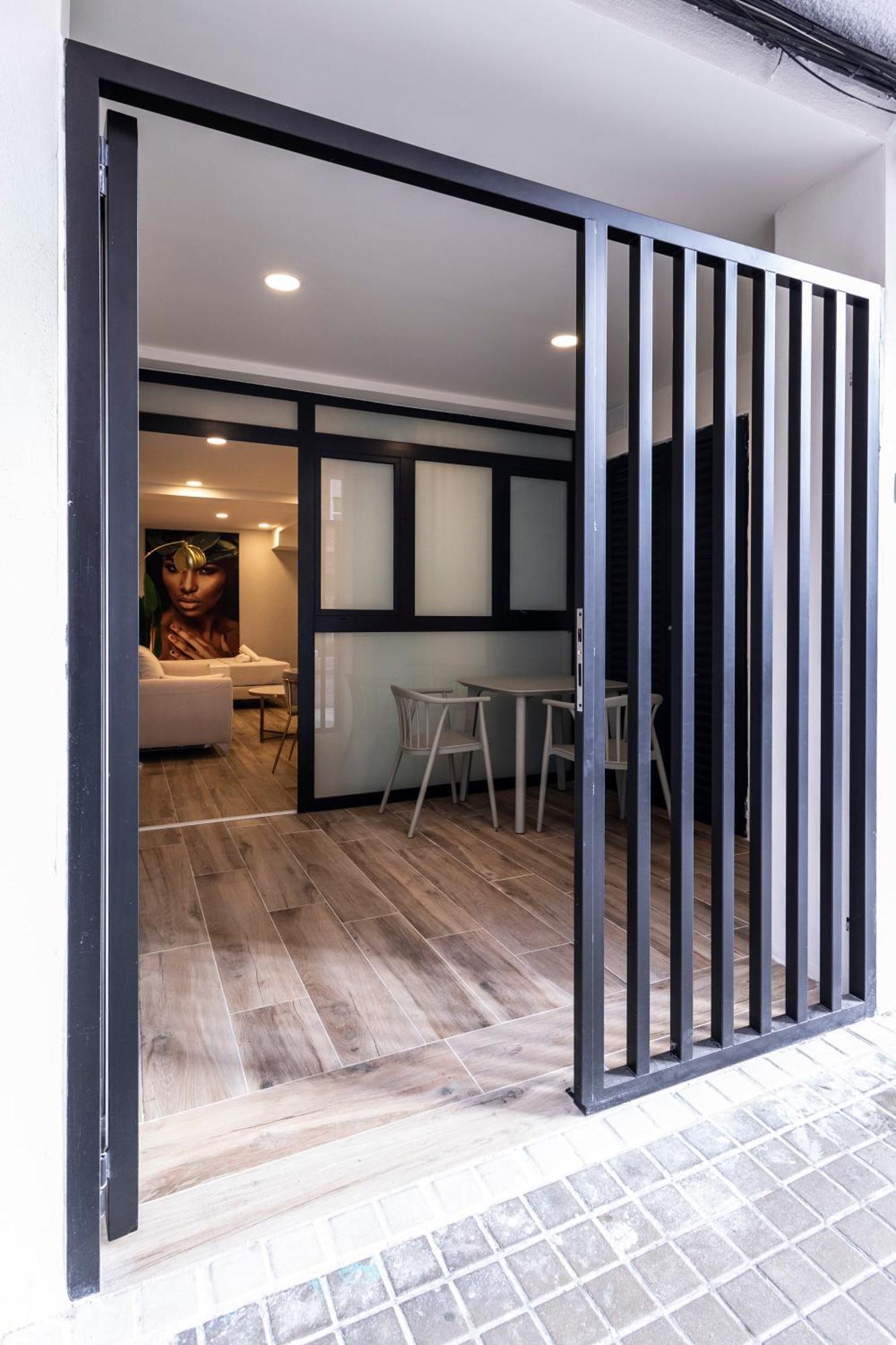 Cortes Suites By Concept Flats Valensiya Dış mekan fotoğraf